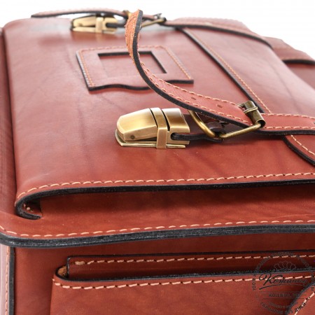 Кожаный портфель-кофр  "Универсал"  (коньяк)